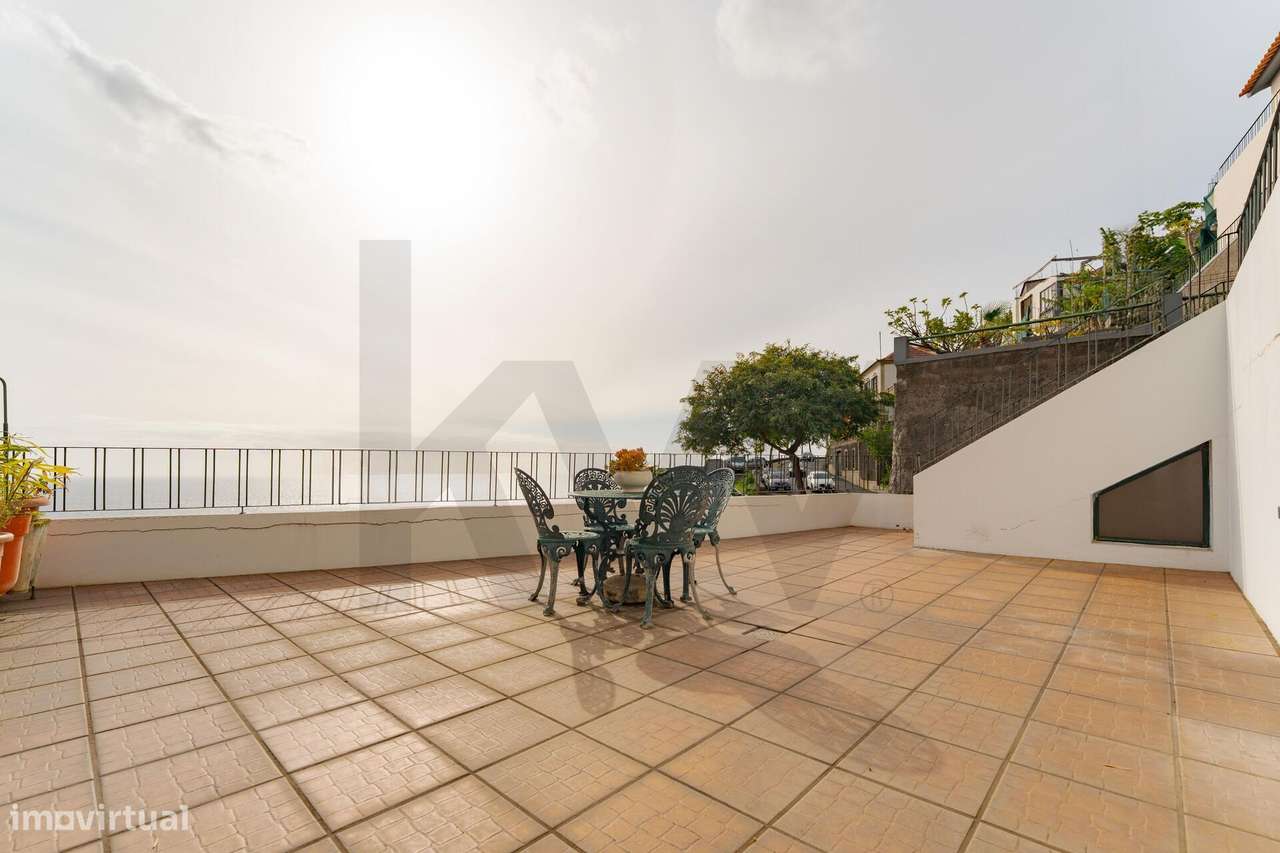 Moradia T3 com Vista Mar na Estrada Monumental – Praia Formosa-20