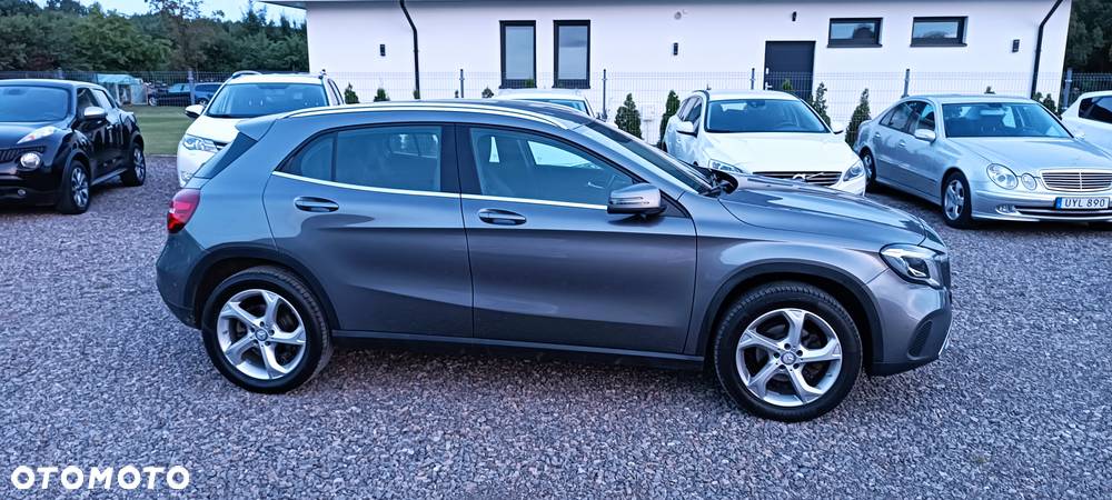 Mercedes-Benz GLA 200 7G-DCT UrbanStyle Edition - 6