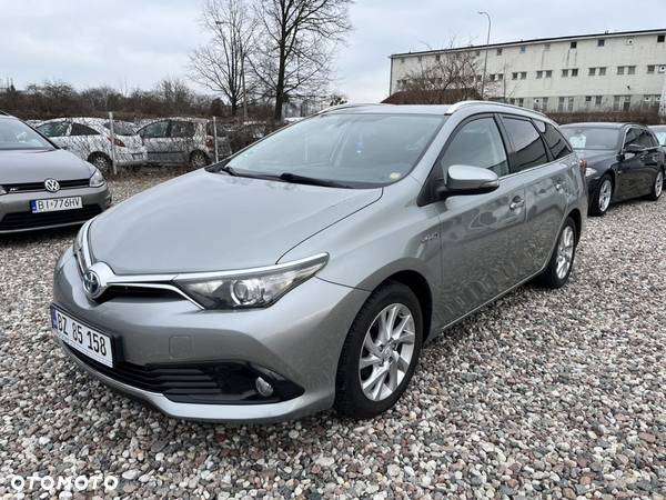 Toyota Auris 1.8 VVT-i Hybrid Automatik Edition - 4