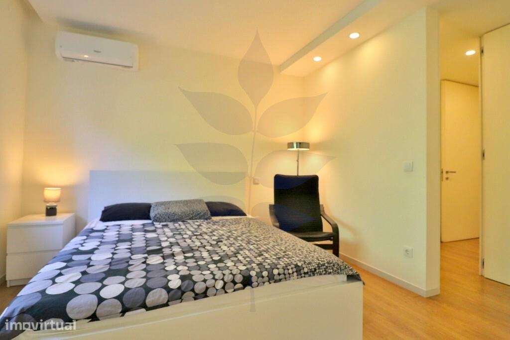 Apartamento T4 em Celeirós | 4 Suites | Garagem para 2 Viaturas-30
