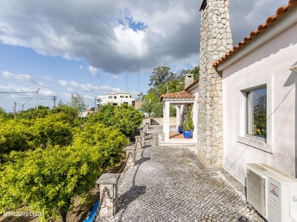 Moradia com vista panorâmica sobre Lisboa-46