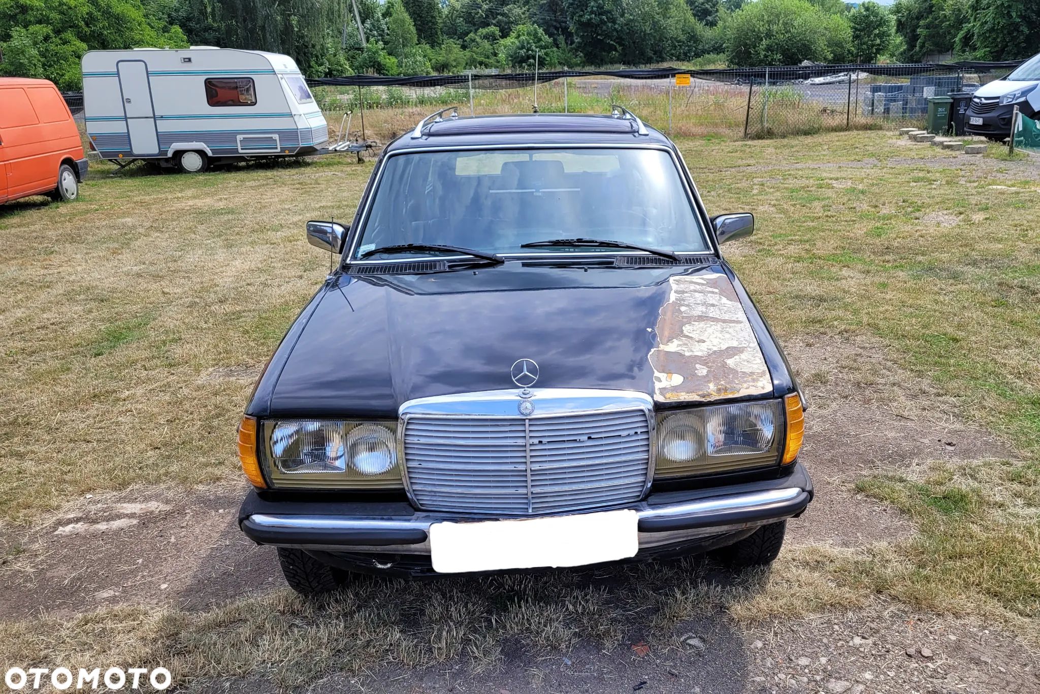 Mercedes-Benz W123 - 1