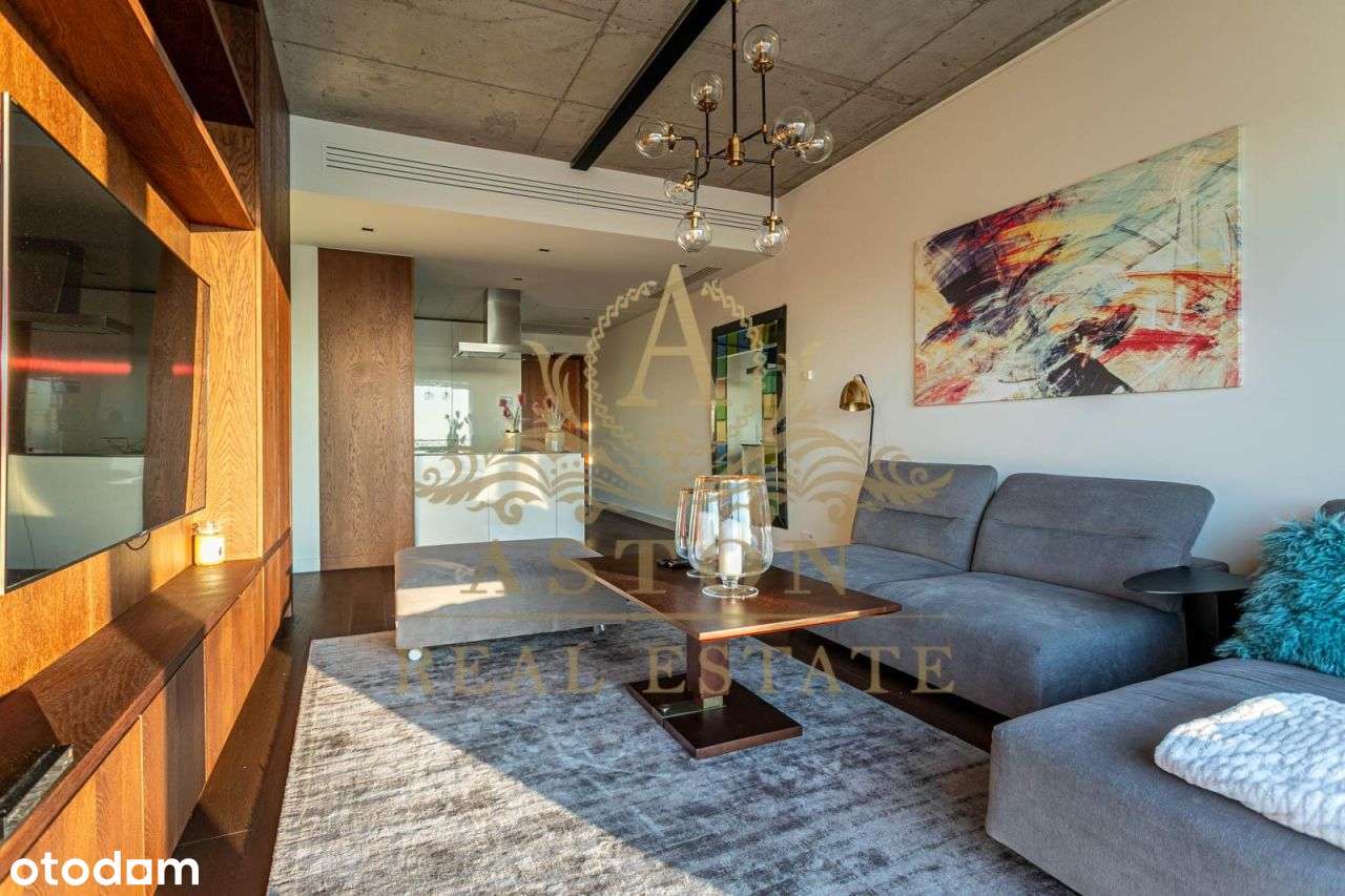 Spectacular apartment on 42nd floor on Złota 44-5