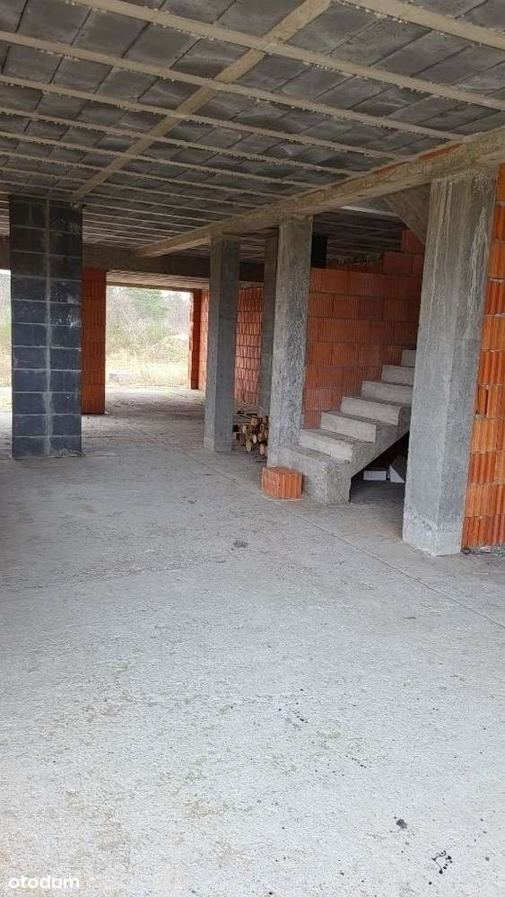 Dom jednorodzinny wolnostojący w stanie surowym-5