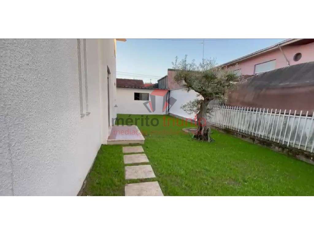 * Oferta Escritura e Registo - Moradia T3 - Vale (São Martinho), V.... - Grande imagem: 5/15