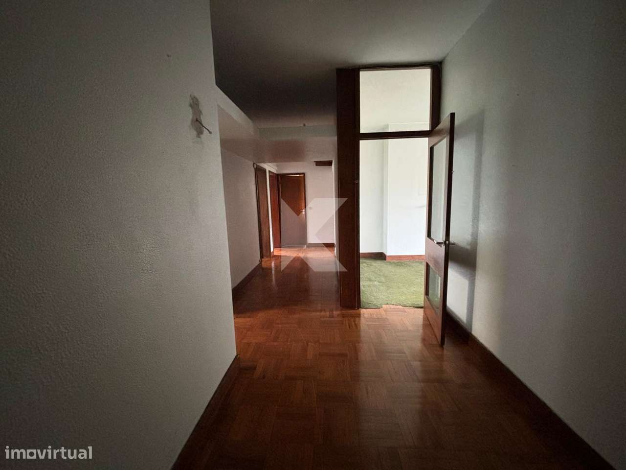 Apartamento T4 com garagem junto ao Rio Douro-7