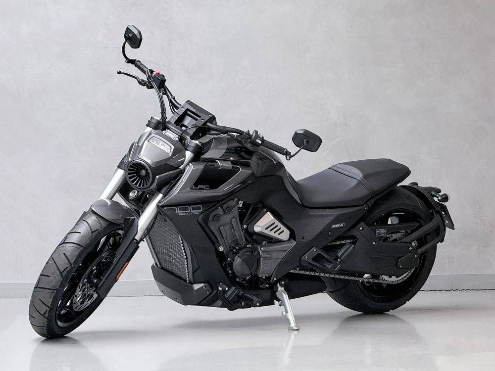 Benda Lfc-700 677 cm³ 2026 — zdjęcie 7