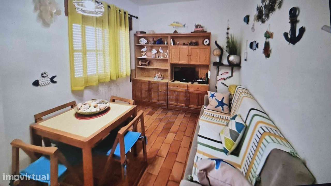 Apartamento T1 aceito permuta por imovel no distrito de setubal-11