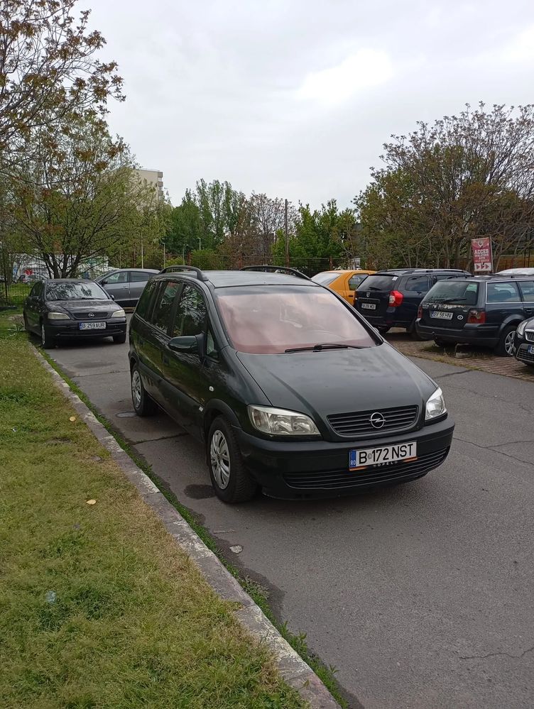 Opel Zafira A [1999 - 2006] 1.6i Club 2001