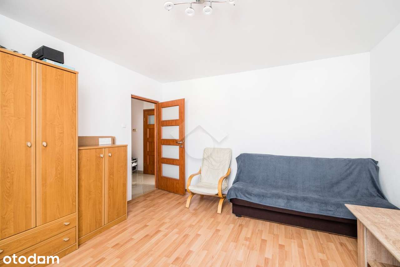 Dwupokojowe mieszkanie z balkonem i osobną kuchnią-2