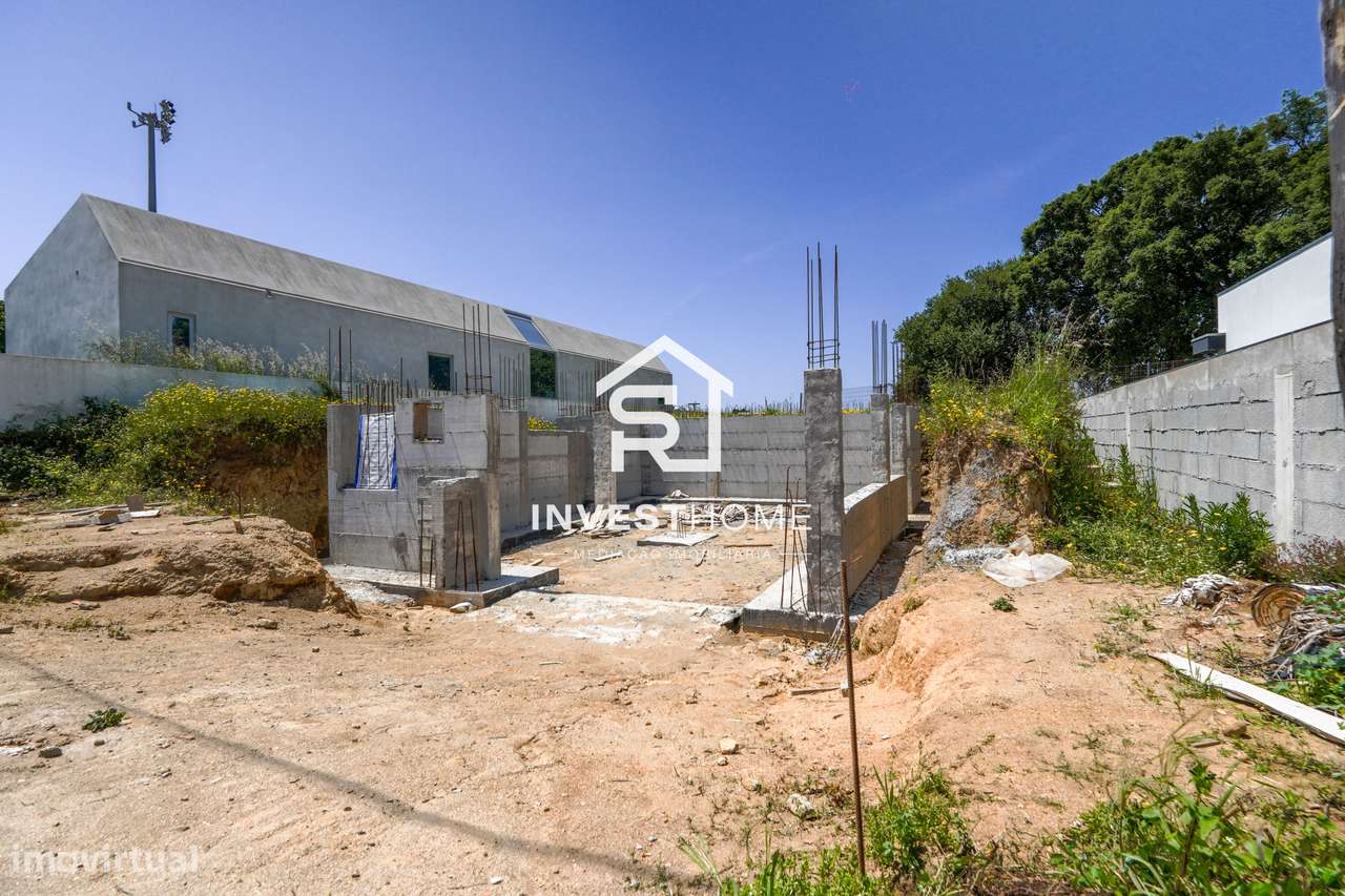 Lote 399m2 | Projeto aprovado | Moradia 4 frentes | Licenças Emitidas-3