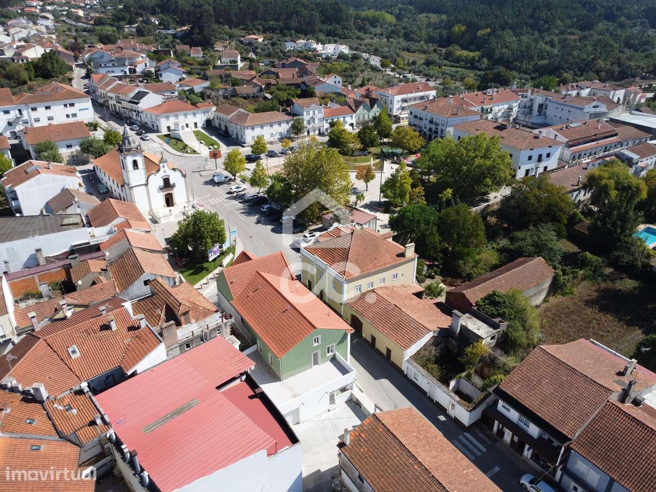 Apartamento T2 duplex novo com terraço e estacionamento no centro da V-11