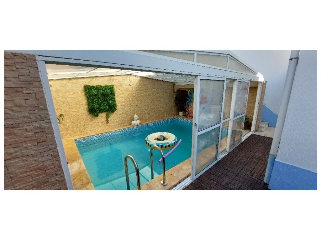 MORADIA - V2+3 (Piscina coberta)