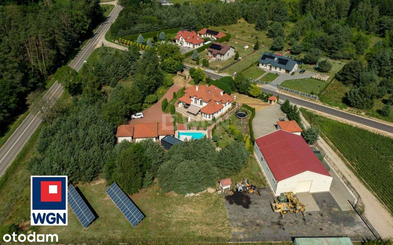 Luksus i funkcjonalność w otoczeniu natury – dom z basenem.-5