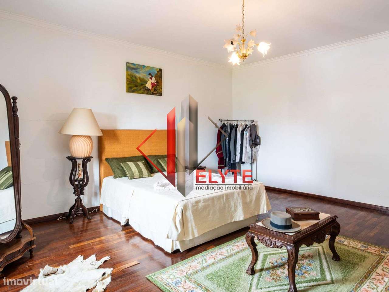 Moradia T7 no centro de Samora Correia-41