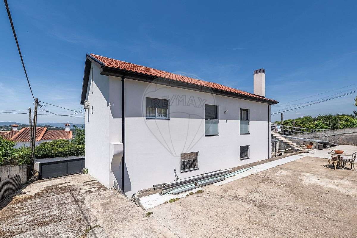 Moradia Individual T2+1 em Gondizalves – Braga - Grande imagem: 3/32