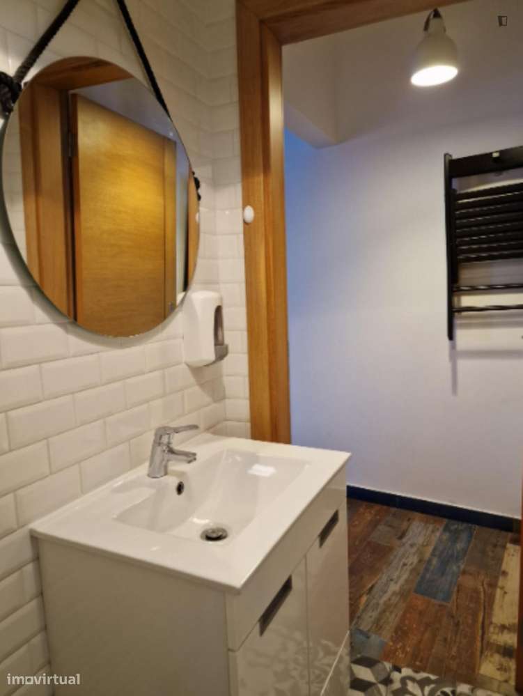 Quarto - localizado em Castelo branco - Grande imagem: 4/6