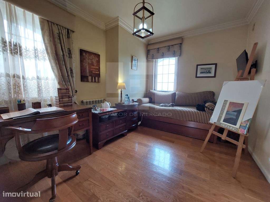 Moradia em banda à venda, t4 , Quinta Grande.-24