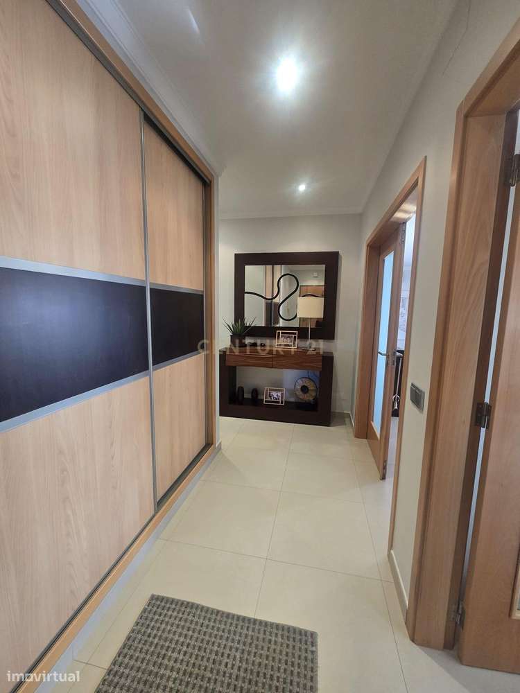 APARTAMENTO T3 SITUADO NO CONDOMINIO QUINTA DAS SESMARIAS EM  PORTIMAO - Grande imagem: 5/46