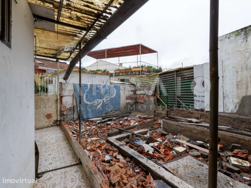 Moradia T2 - Oliveira do Douro - C/ Terraço - Renovada - Grande imagem: 4/10