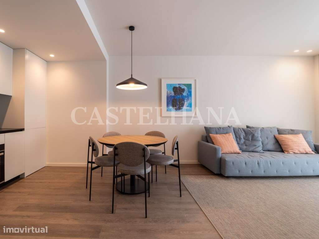 Apartamento T1 com garagem inserido em novo empreendimento da cidad... - Grande imagem: 3/68