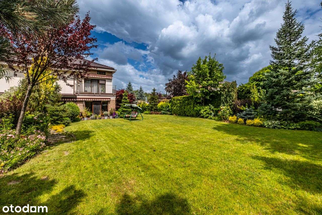 Bliźniak z pięknym, dużym ogrodem-16