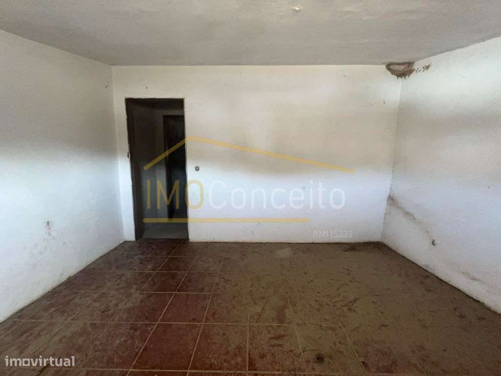 Moradia T2| Quintal| Carvoeiro| Maçao-19