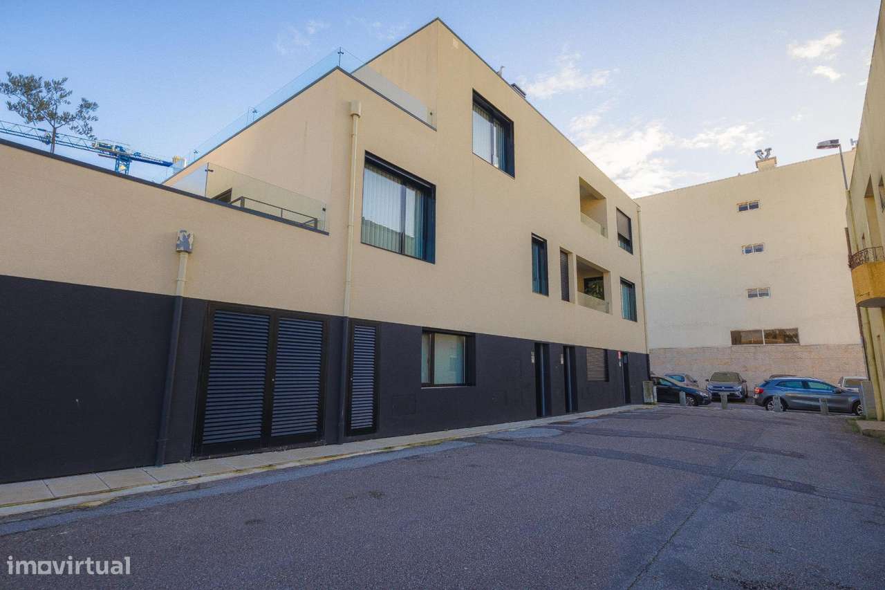 T1 Moderno e Luminoso com Metro Próximo e Acesso Rápido à Praia...-21