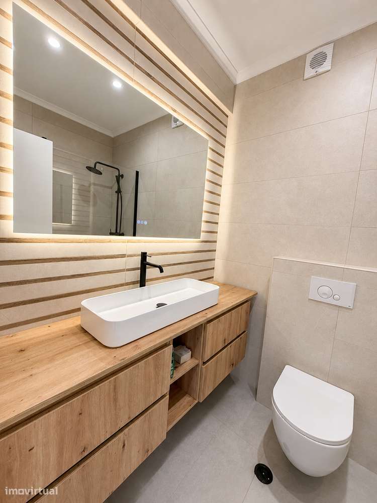 Apartamento T3 totalmente remodelado em Carnaxide-12