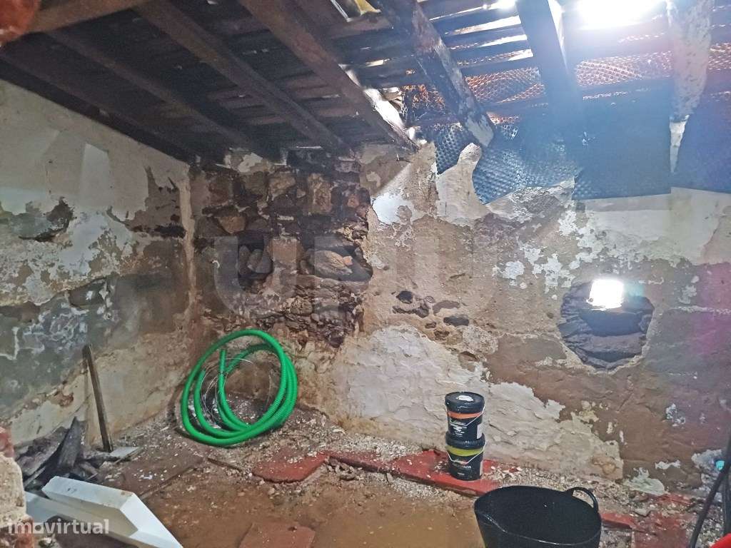 Moradia térrea para remodelação Arraiolos - Grande imagem: 5/17