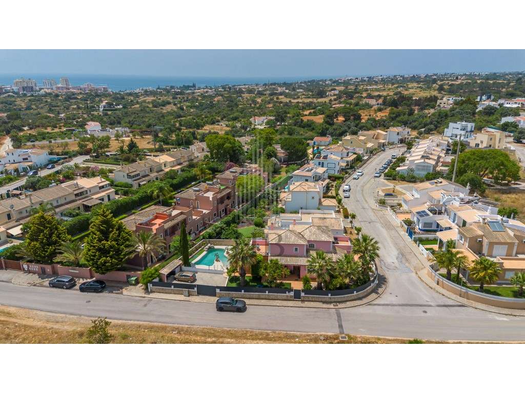 Moradia T4 com Piscina |Armação Pera |Faro - Grande imagem: 4/60