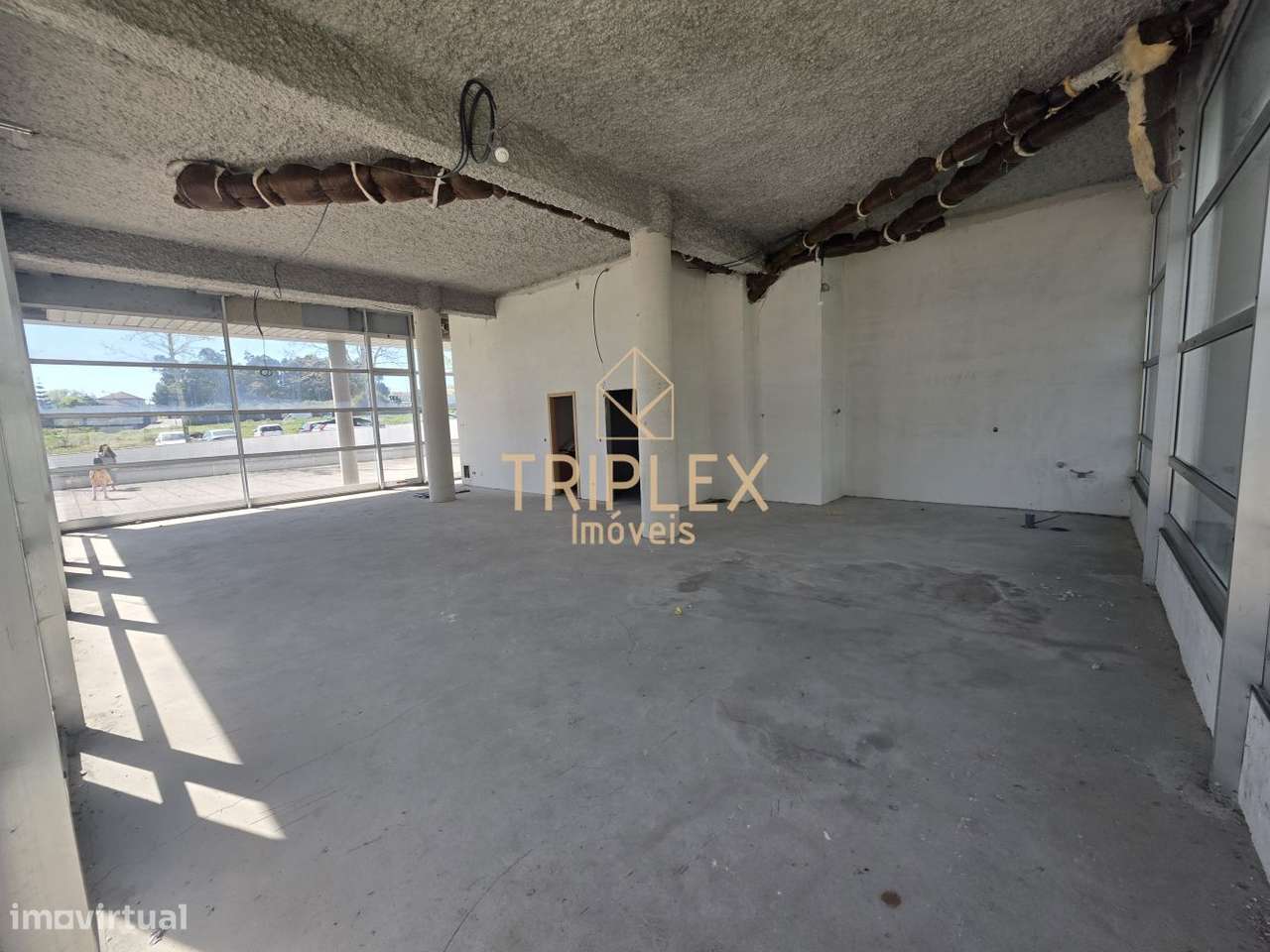 Loja c/ 3 montras - Grande imagem: 5/13