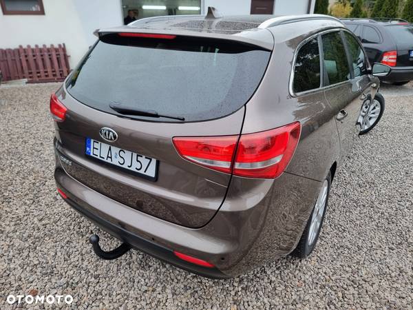 Kia Ceed 1.4 CVVT SW Dream-Team Edition - 7