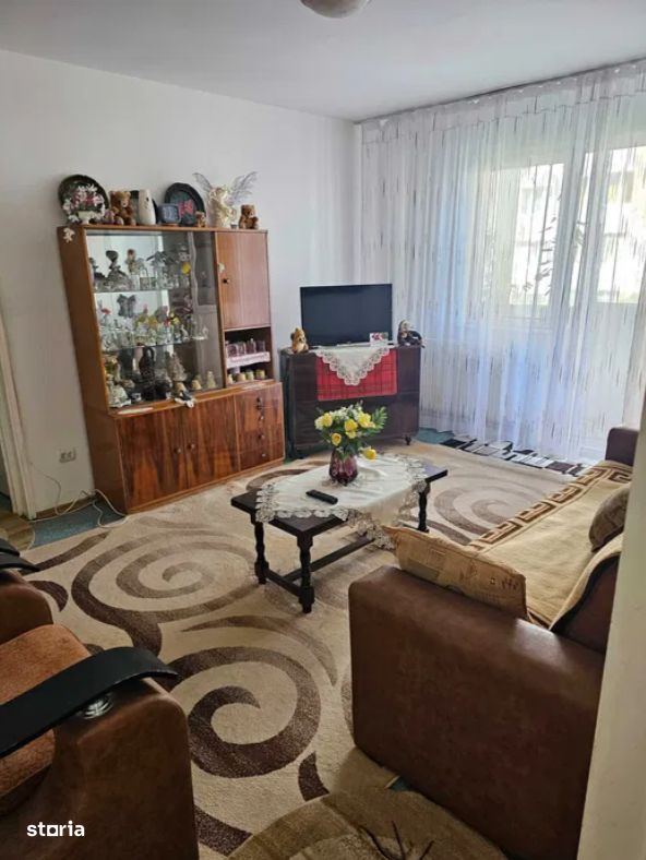 Apartament 3 camere zona Noua