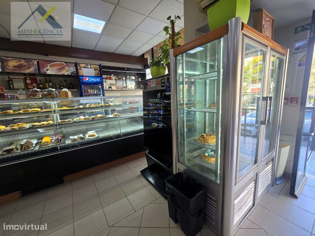 Pastelaria com fabrico próprio no centro de Setúbal - Grande imagem: 4/18
