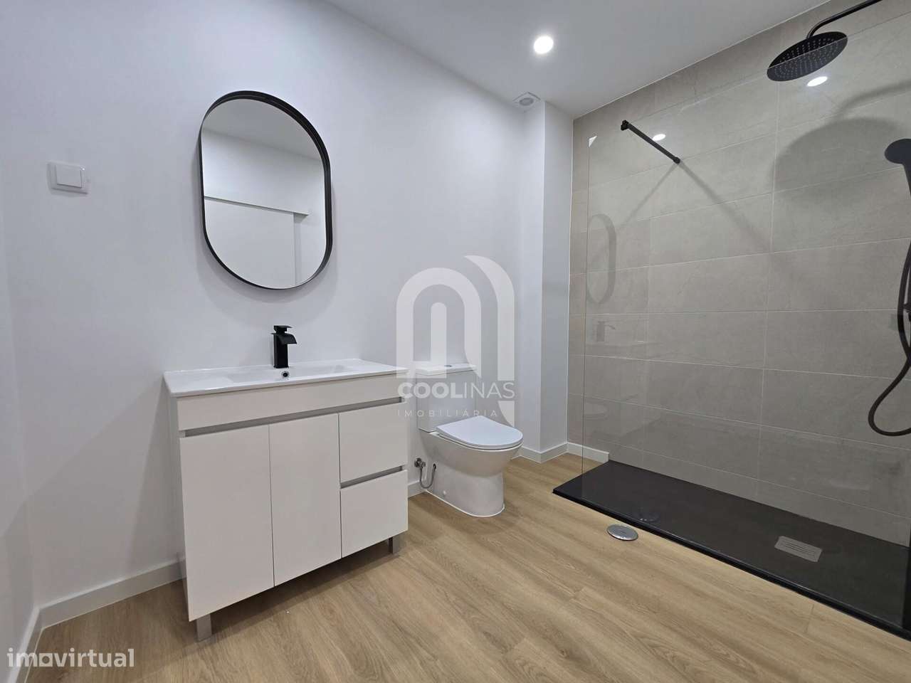 Apartamento T3 Renovado, com logradouro, Cruz de Pau-22