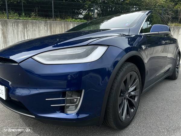 Tesla Model X 75D - 20