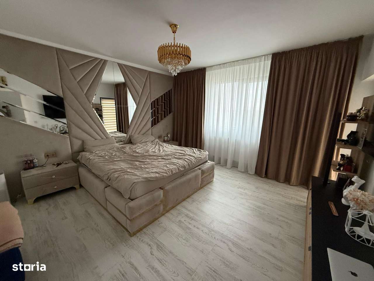 < Casa individuala P+1E > 4 camere 2 bai teren 405mp MUTARE IMEDIATA-13