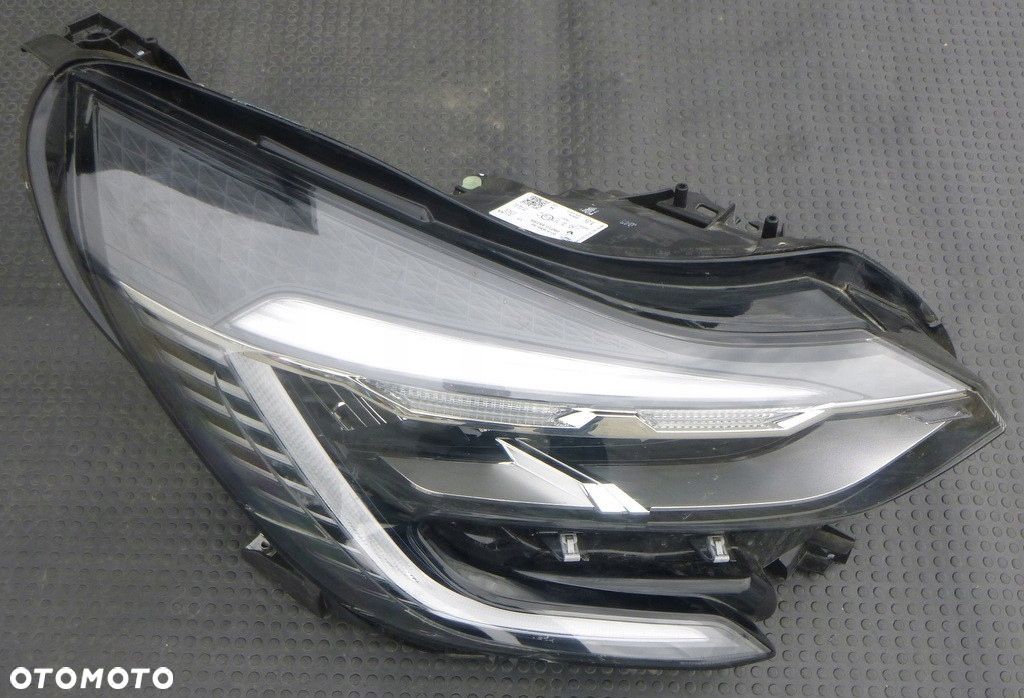 Renault Captur Reflektor Prawy 260104525r - 1