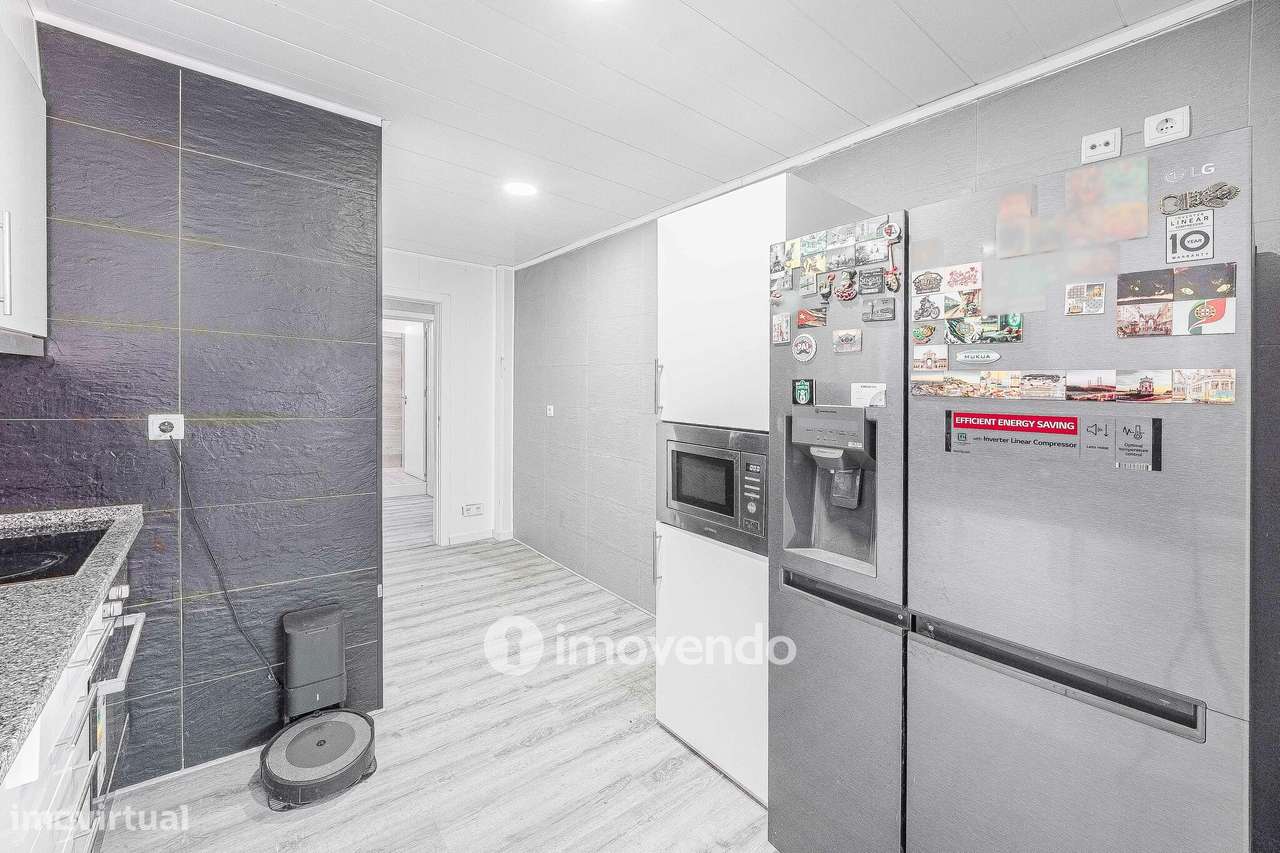 Apartamento T2, com logradouro grande, em Odivelas-18