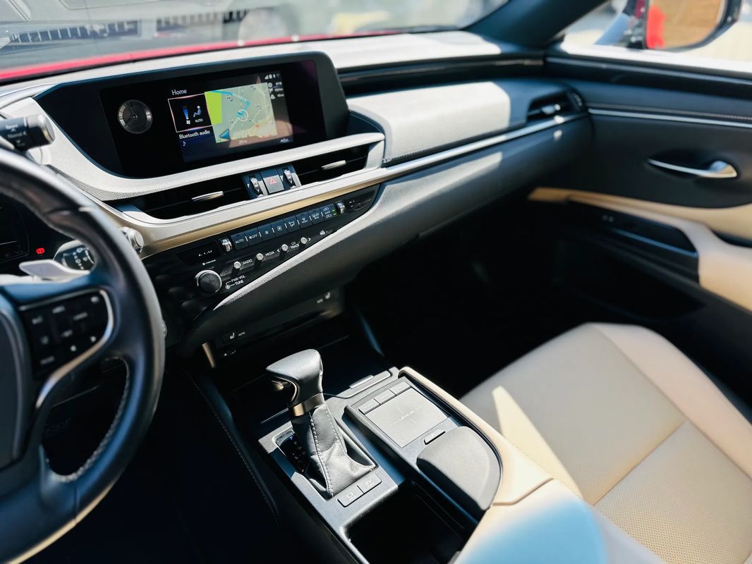 Lexus Seria ES 300h Luxury Line - 18