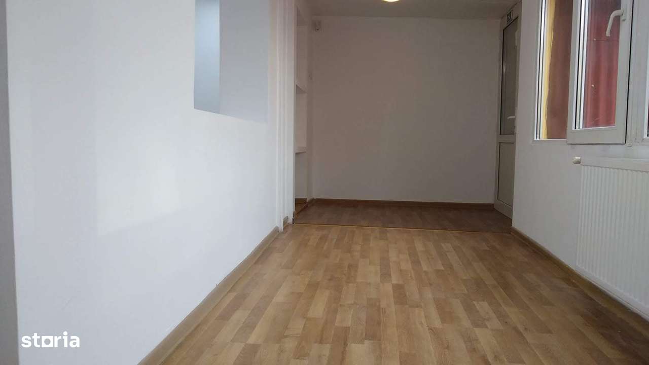 Spatiu comercial – Piața Victoriei, 115 mp - Imagine principală: 5/13