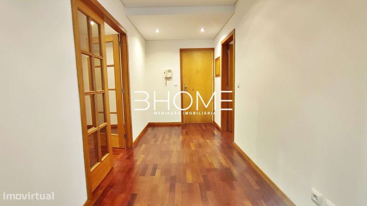 T3 com garagem em S. Vicente próximo do Centro-19