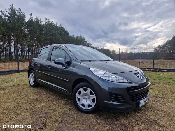 Peugeot 207 1.4 16V Trendy - 1