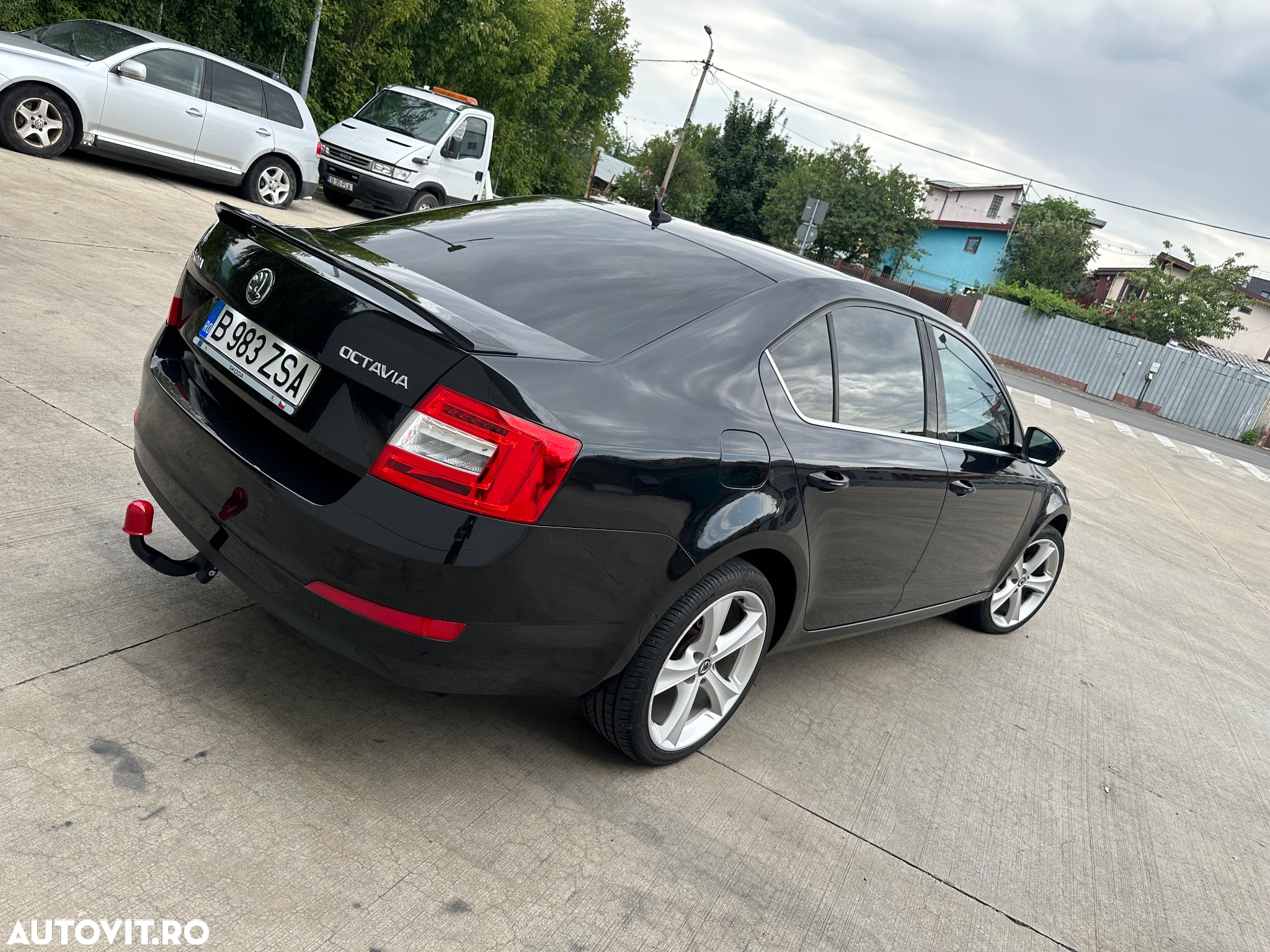 Skoda Octavia 1.6 TDI DPF DSG Elegance - 4