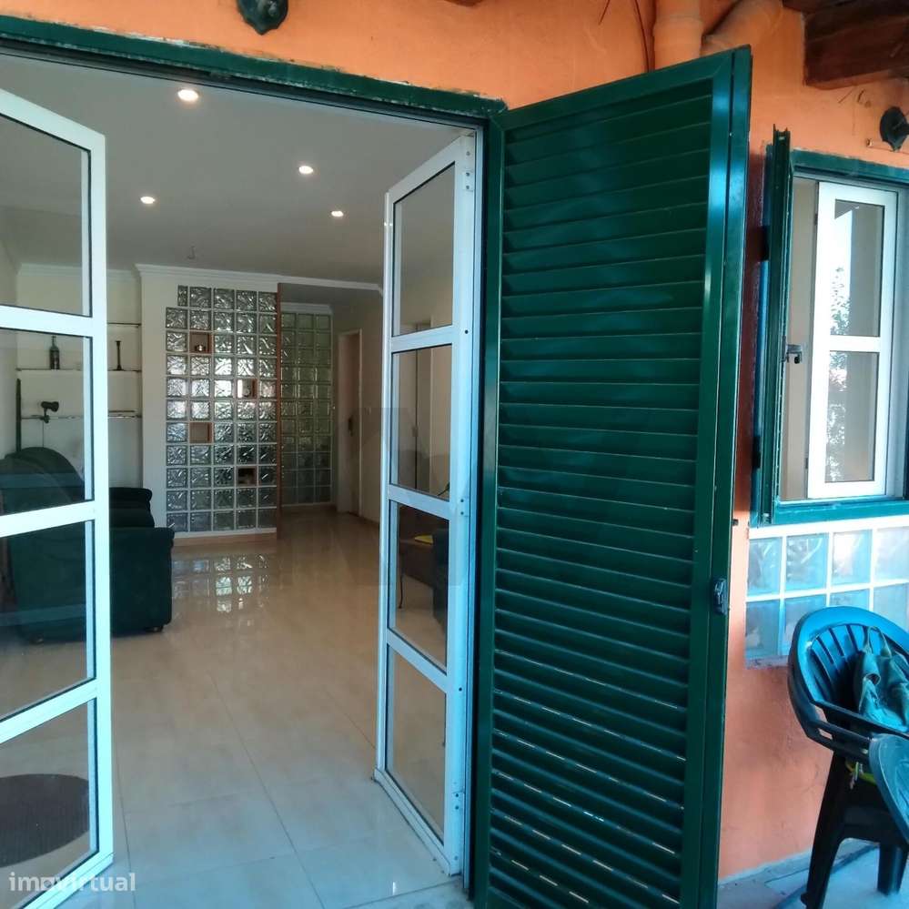 Apartamento T1 com Jardim Privativo de 100m2 - Uma Raridade no Coração - Grande imagem: 5/44