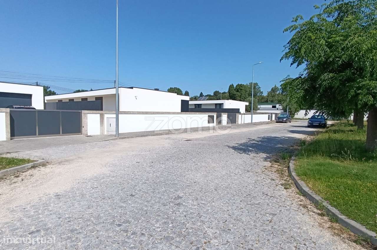 Moradia Individual Térrea T3 em Figueiredo, Amares - Grande imagem: 4/10