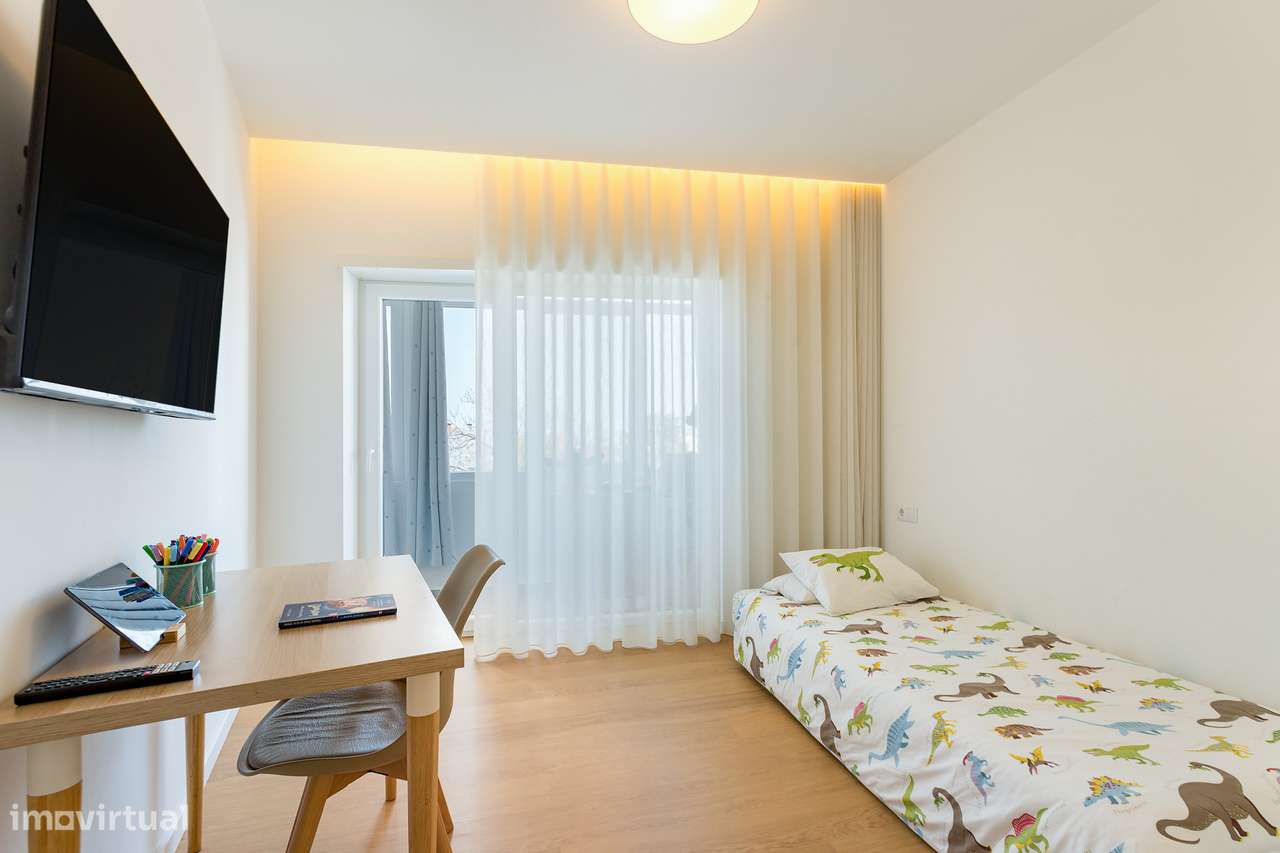 Apartamento T2, Paio Pires-7