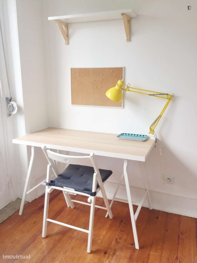 Quarto - localizado em São Sebastião Lisbon - Grande imagem: 5/20