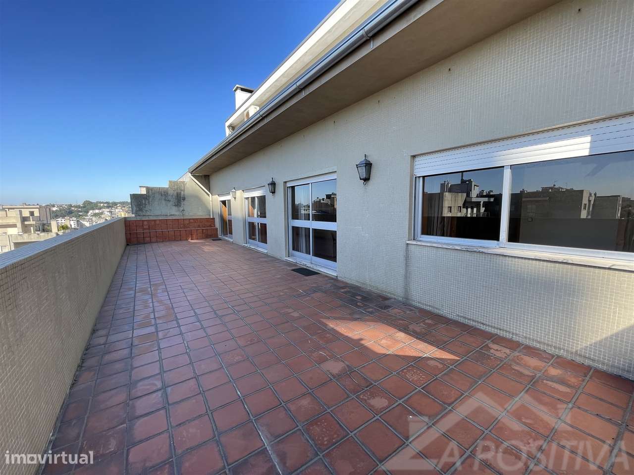 Apartamento T6 Venda em São João da Madeira,São João da Madeira-14